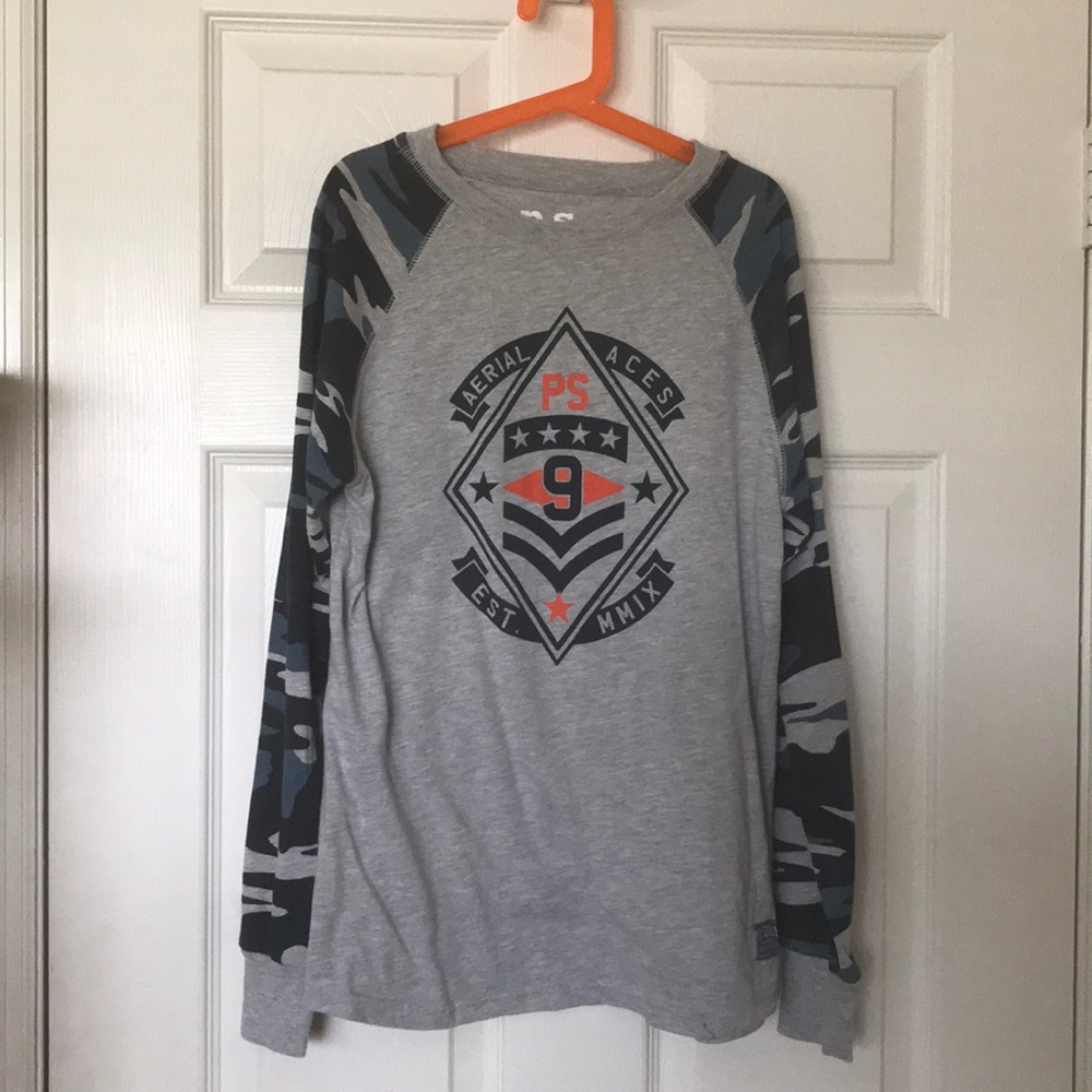 Long sleeve tee